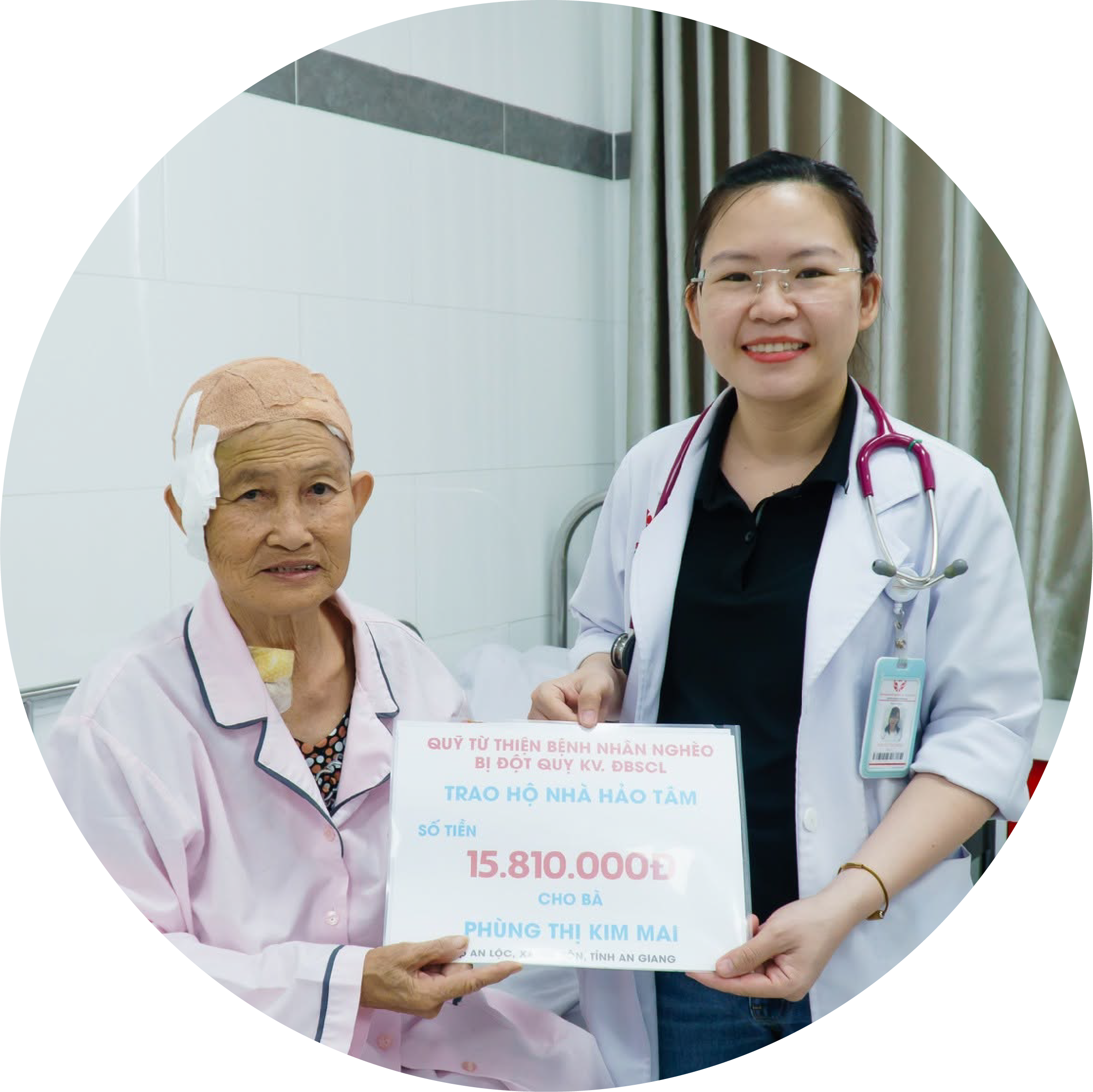 Trao hỗ trợ bệnh nhân 1